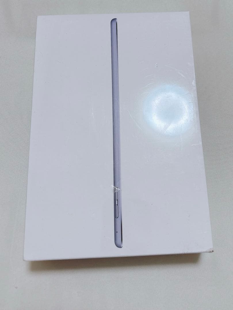 iPad本体 iPad mini4 (128GB)