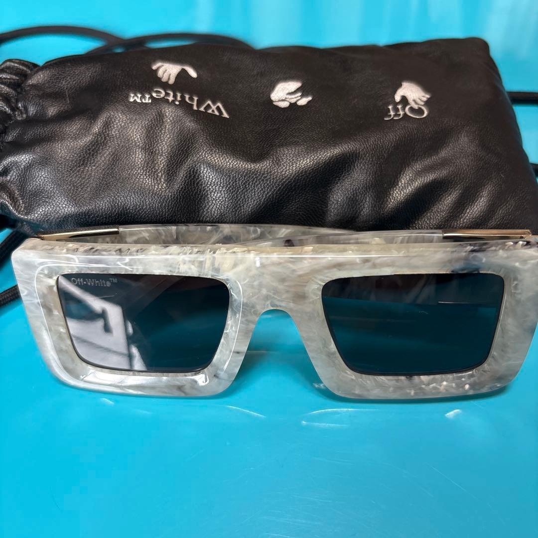 マーブルグレー スクエア型サングラス