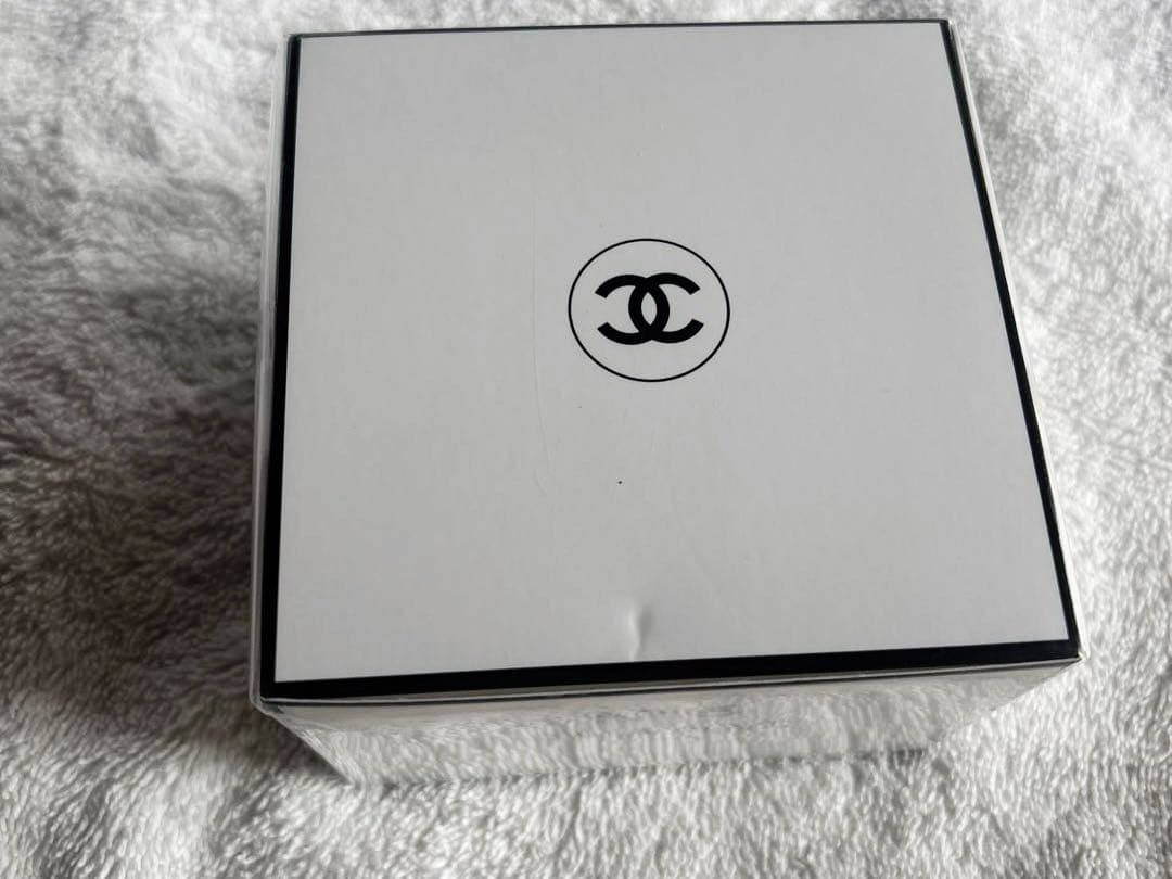 【新品】CHANEL N°5 ボディクリーム ギフトバッグ付き