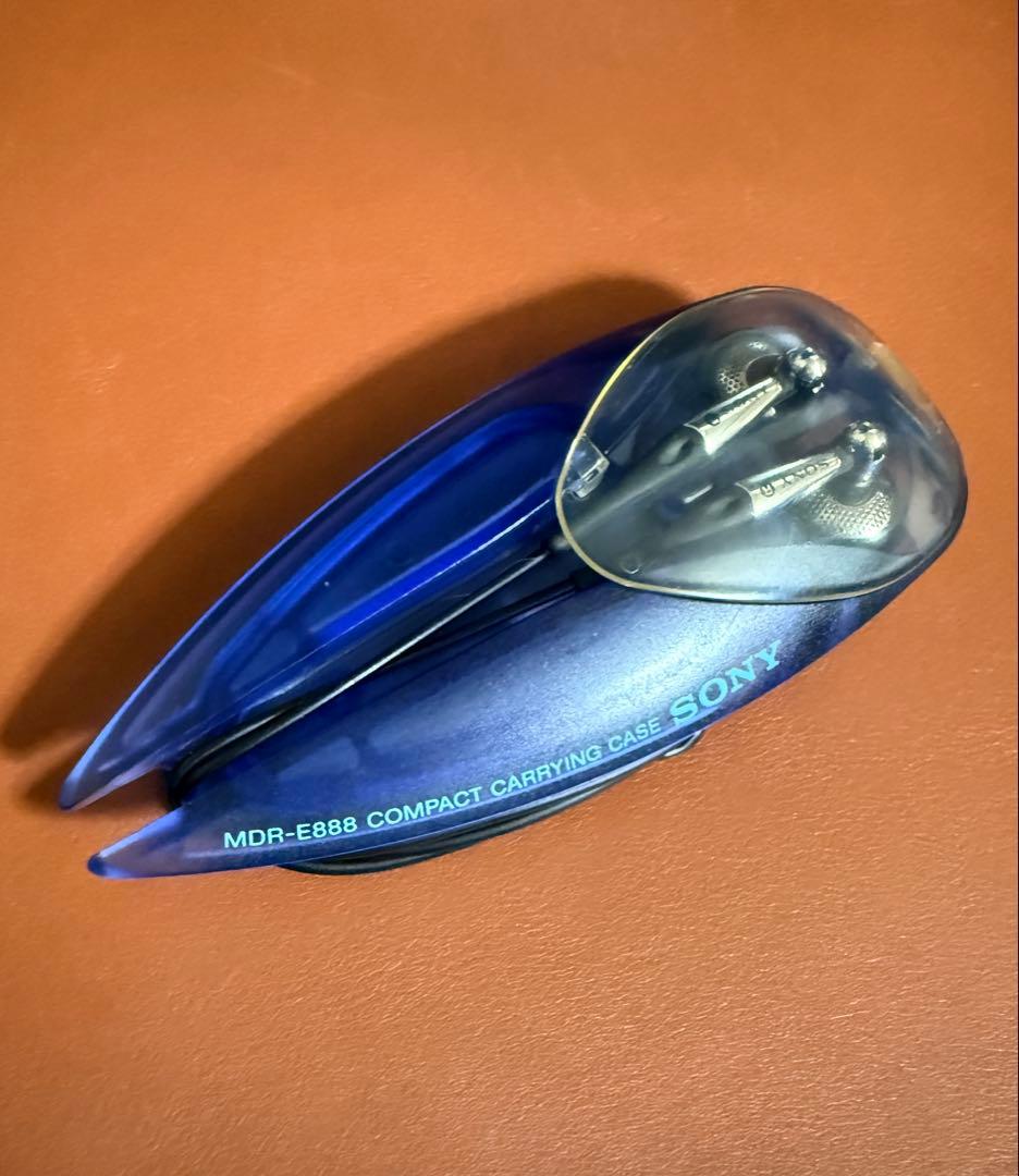 SONY MDR-E888 有線イヤホン キャリングケース付き