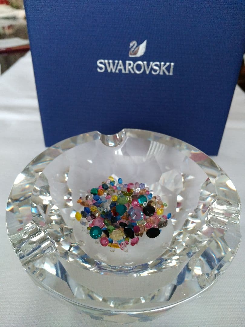 Swarovski クリスタル灰皿置物