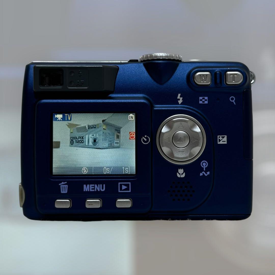 8754.ニコン クールピクス 5200 オールドコンデジ ブルー