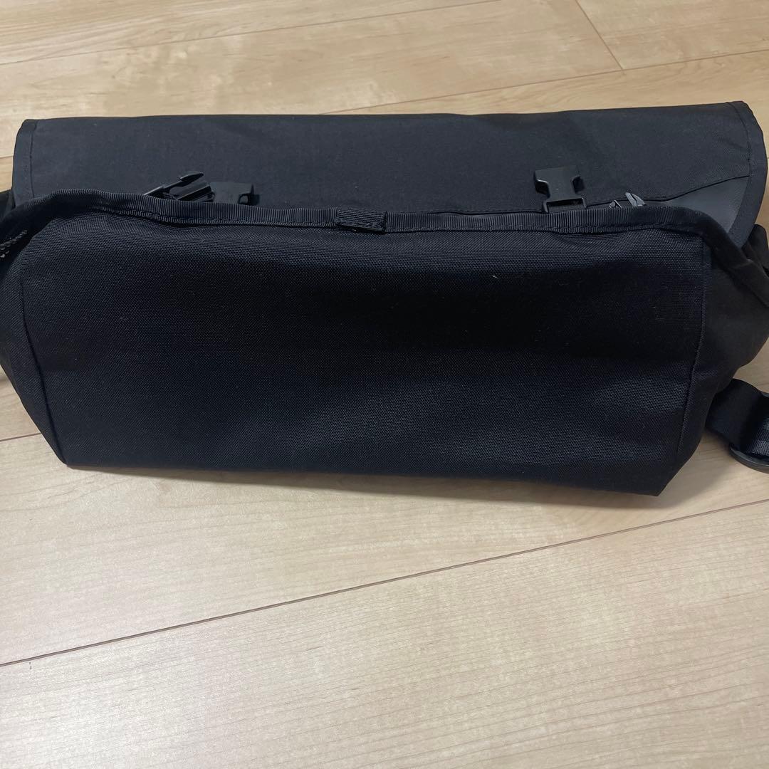 CHROME ブラック メッセンジャーバッグ