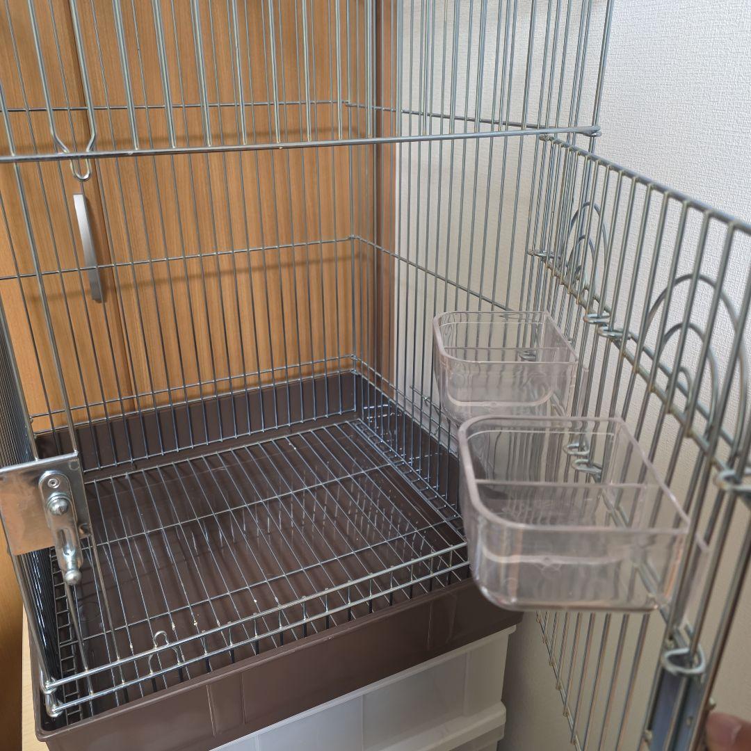 オウム用中型 鳥かご 金属製 餌入れ2個付き