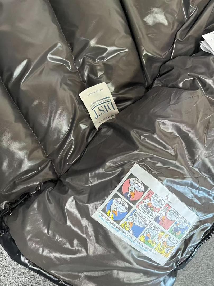 極美品 M☆oncler ブラック ダウンジャケット フード付き~~~