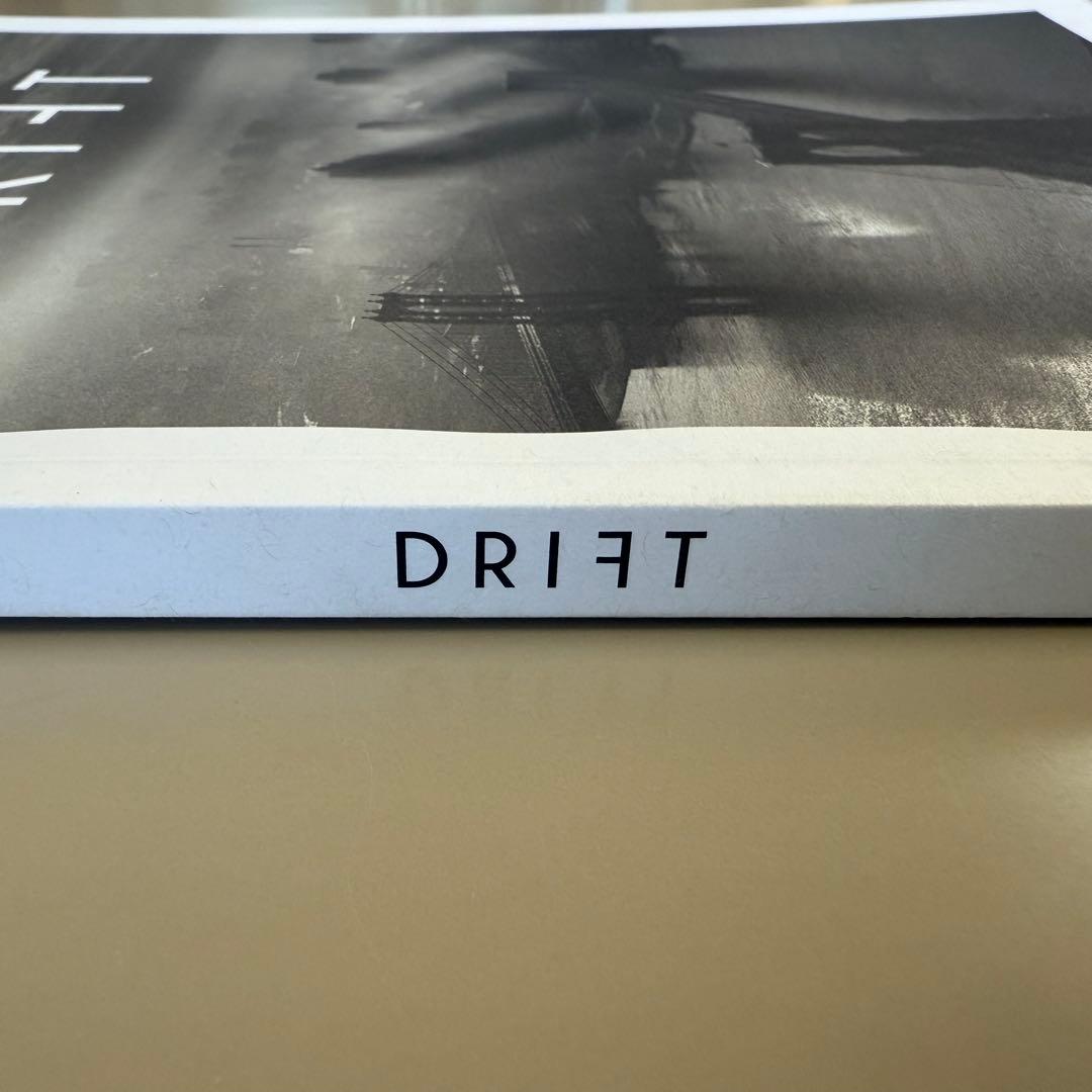 洋書 Drift Magazine vol.1 New York