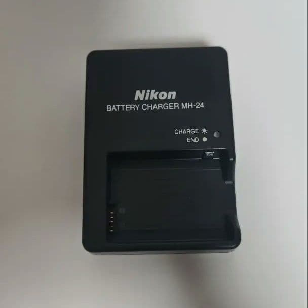 ポ*ト様 【美品】Nikon D5300 ダブルズームキット ブラック