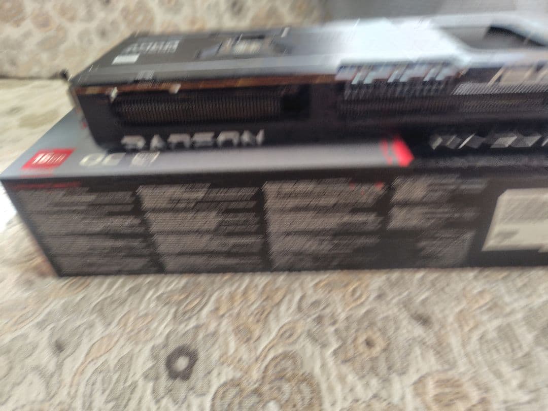 美品ASUS Radeon RX 9070 XT 16GB OC