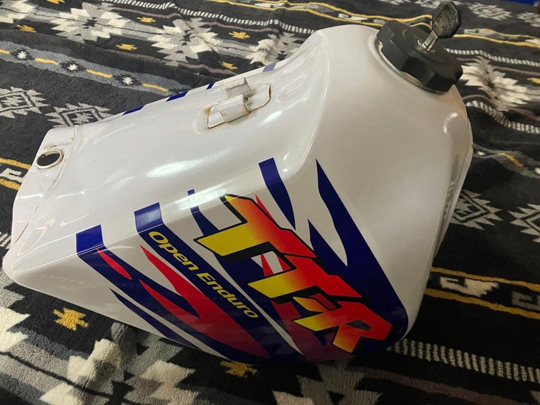 TT250R 4GY ガソリンリンク キー、キャップ、燃料コック付き