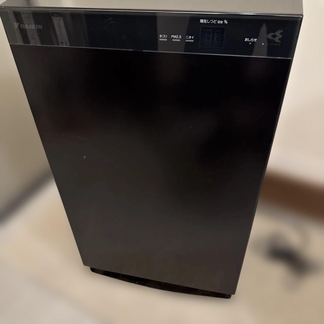 ほぼ未使用　DAIKIN 除加湿ストリーマ空気清浄機 MCZ70X-T