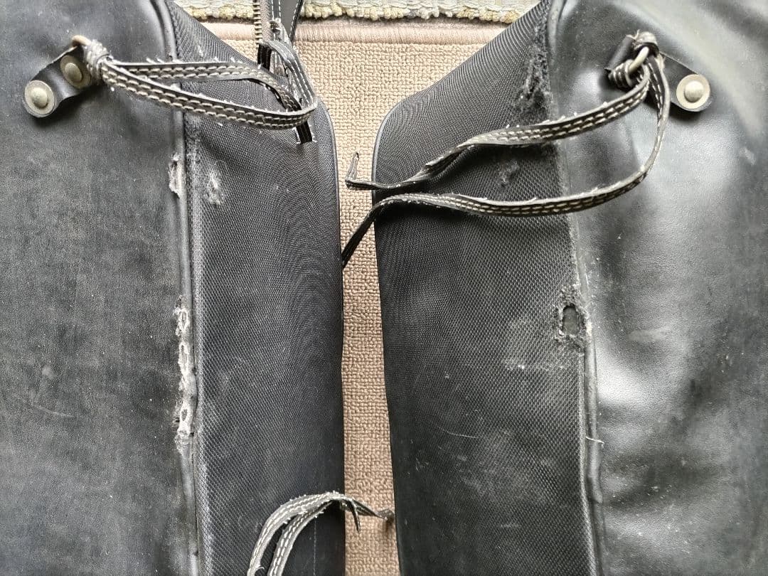 デグナー製バイク合皮サドルバッグ左右