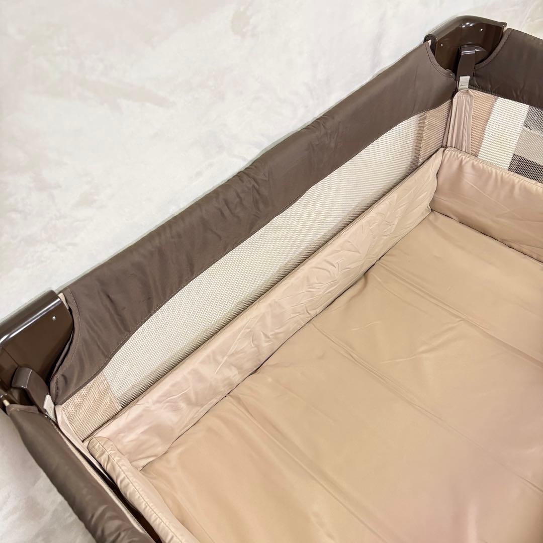 アップリカ　ココネル　66041 ココア　ベビー　ベッド