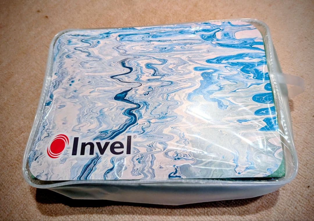 【新品　未使用】Invel ブランケット　おまけ付き