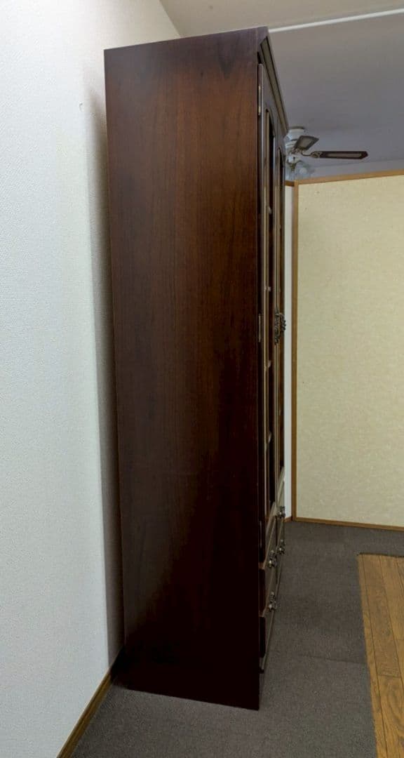 カリモクコロニアル　書棚　木製ガラス扉キャビネット