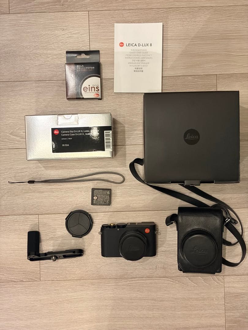 30万超　付属品多数　美品Leica D-Lux 8 コンパクトデジタルカメラ