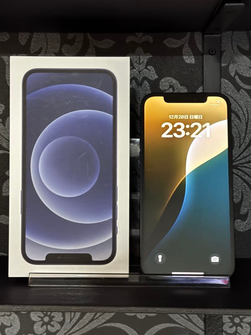 Apple iPhone 12 ブラック 64GB 本体