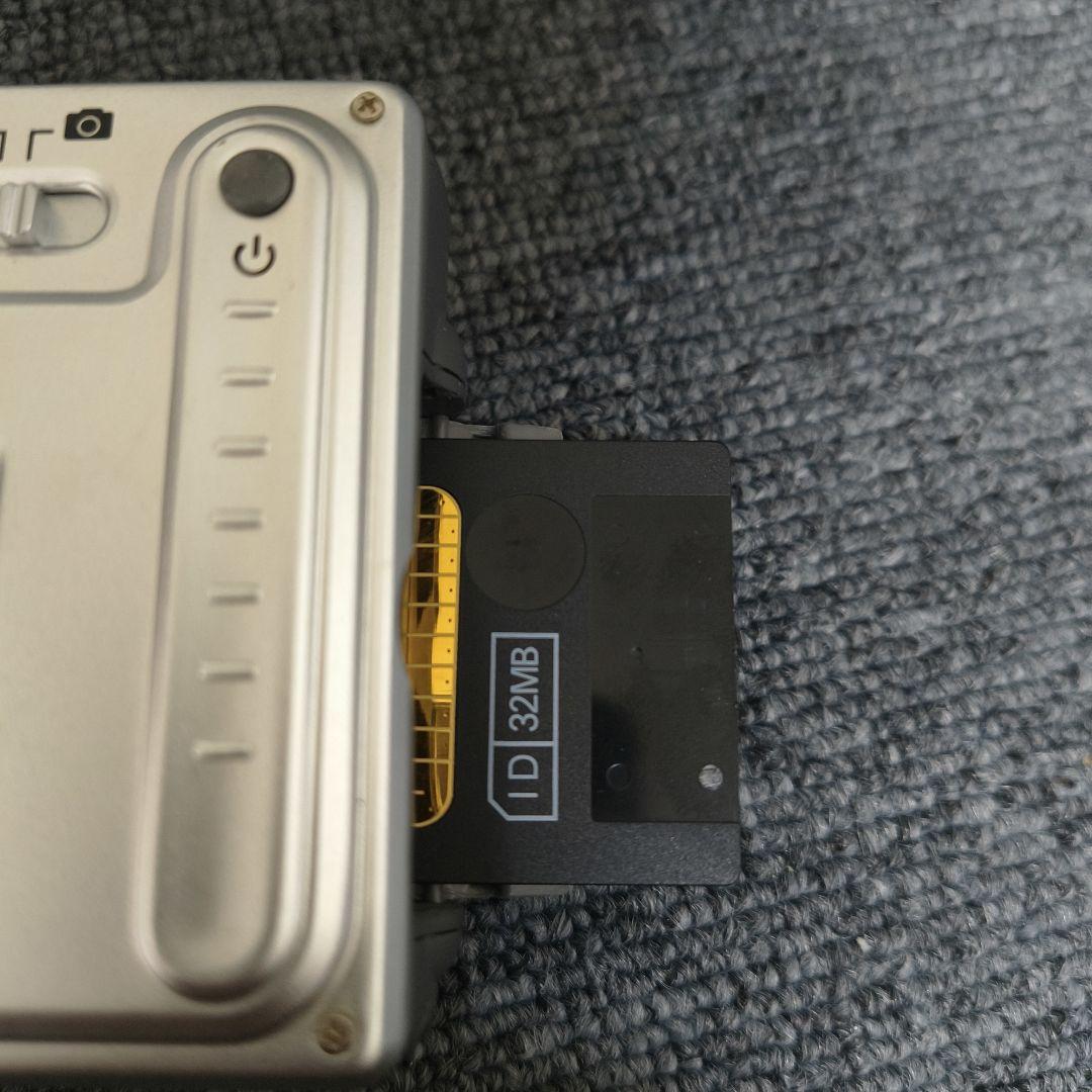 Polaroid コンパクトデジタルカメラ PDC2070 ケース・メモリー付