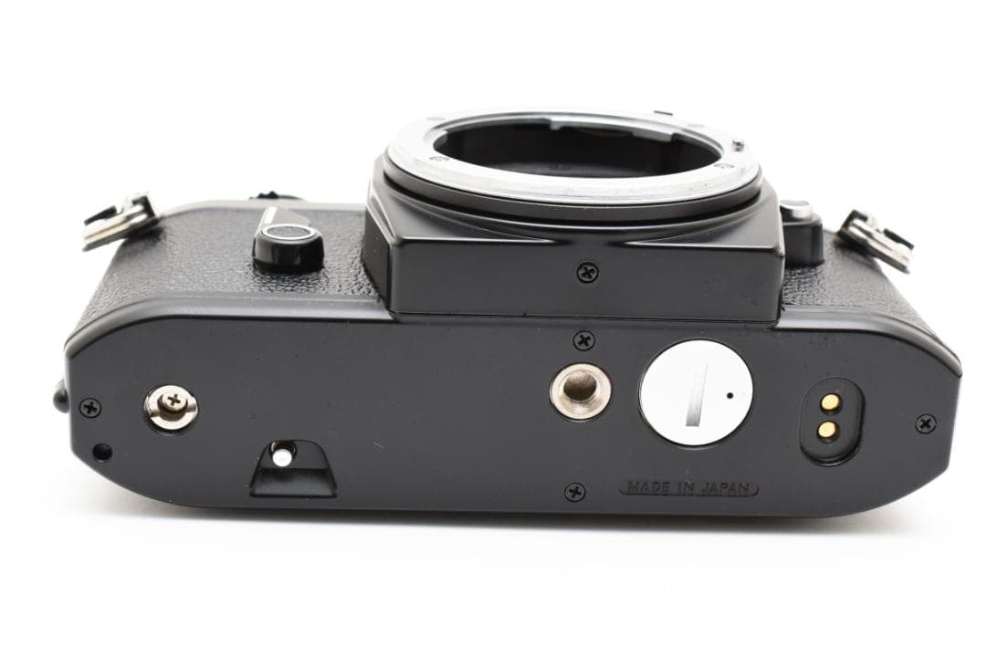 超美品 NIKON ニコン EM フィルムカメラ　モルト新品交換済 B879