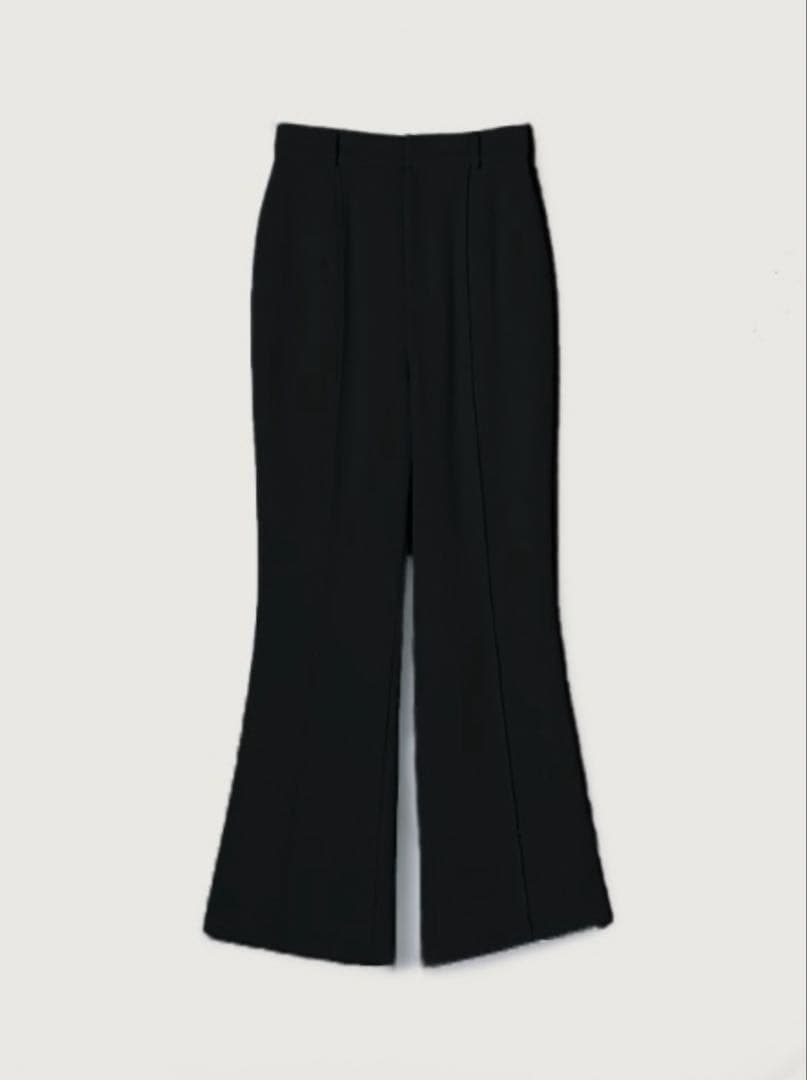 anuans バックベンツセミフレアパンツ