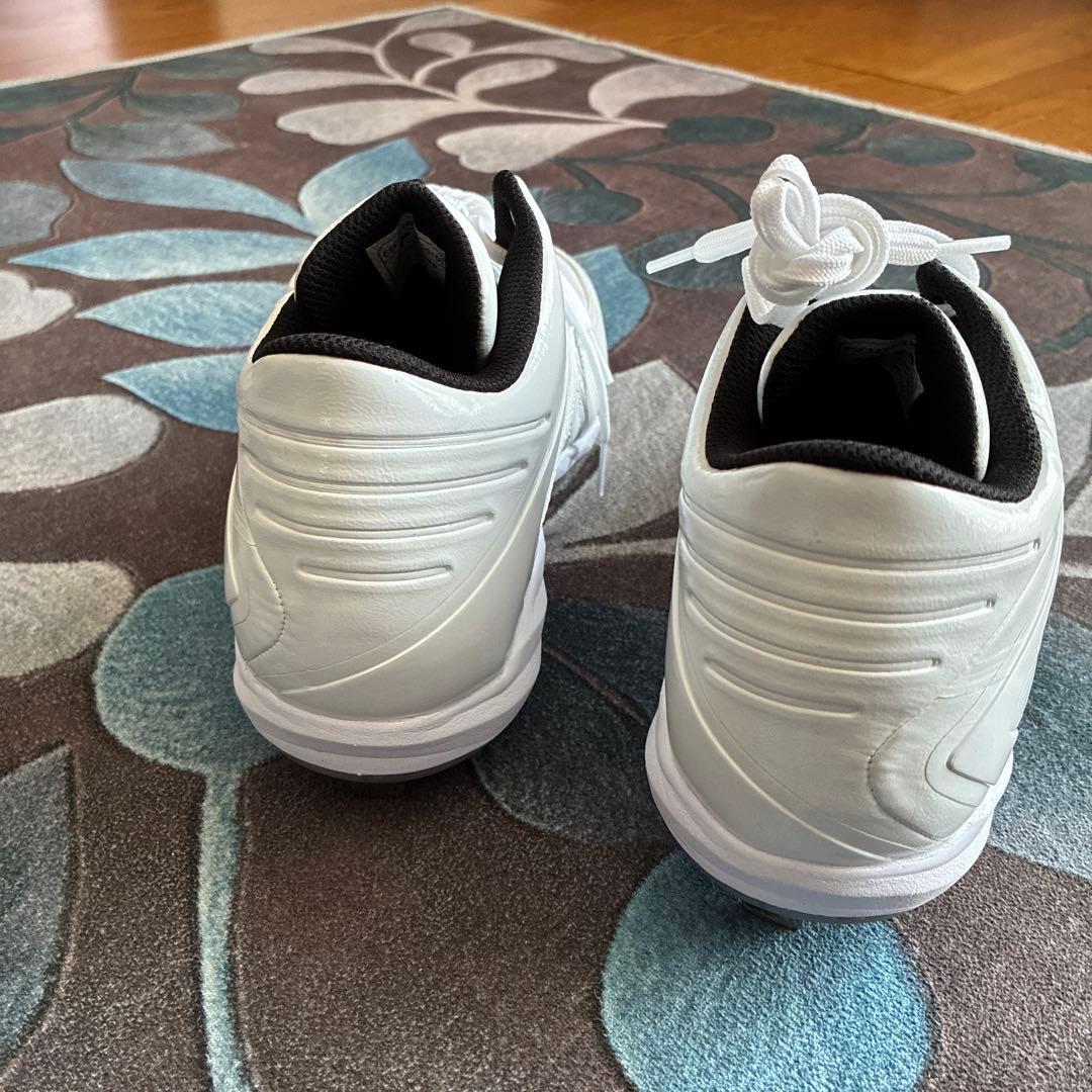 ホワイト スパイクシューズ 金属スパイク26cm