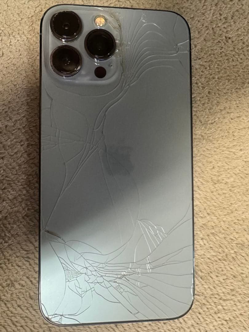 iPhone 13 Pro Max 256GB 本体 画面ひび割れあり