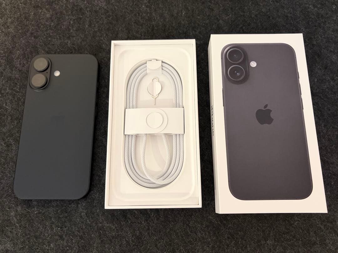 【美品】iPhone16 128GB 95% SIMフリー おまけ付