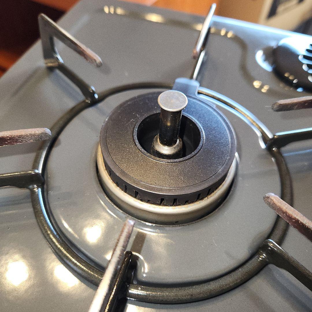 美品　リンナイ都市ガス用コンロ　KGM563DGR　2018年製　右側強火