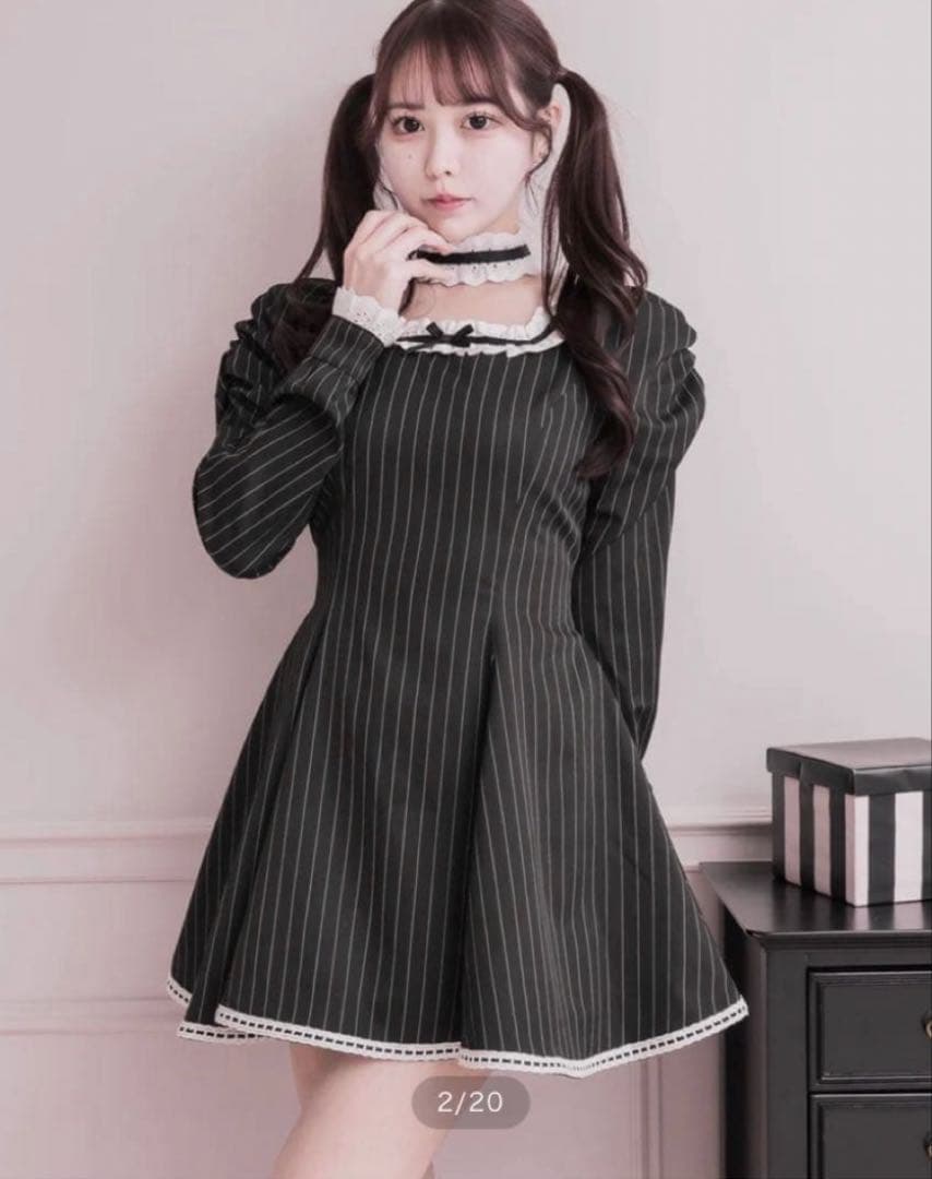 pium チョーカー付きコットンフリル長袖ワンピース ブラック