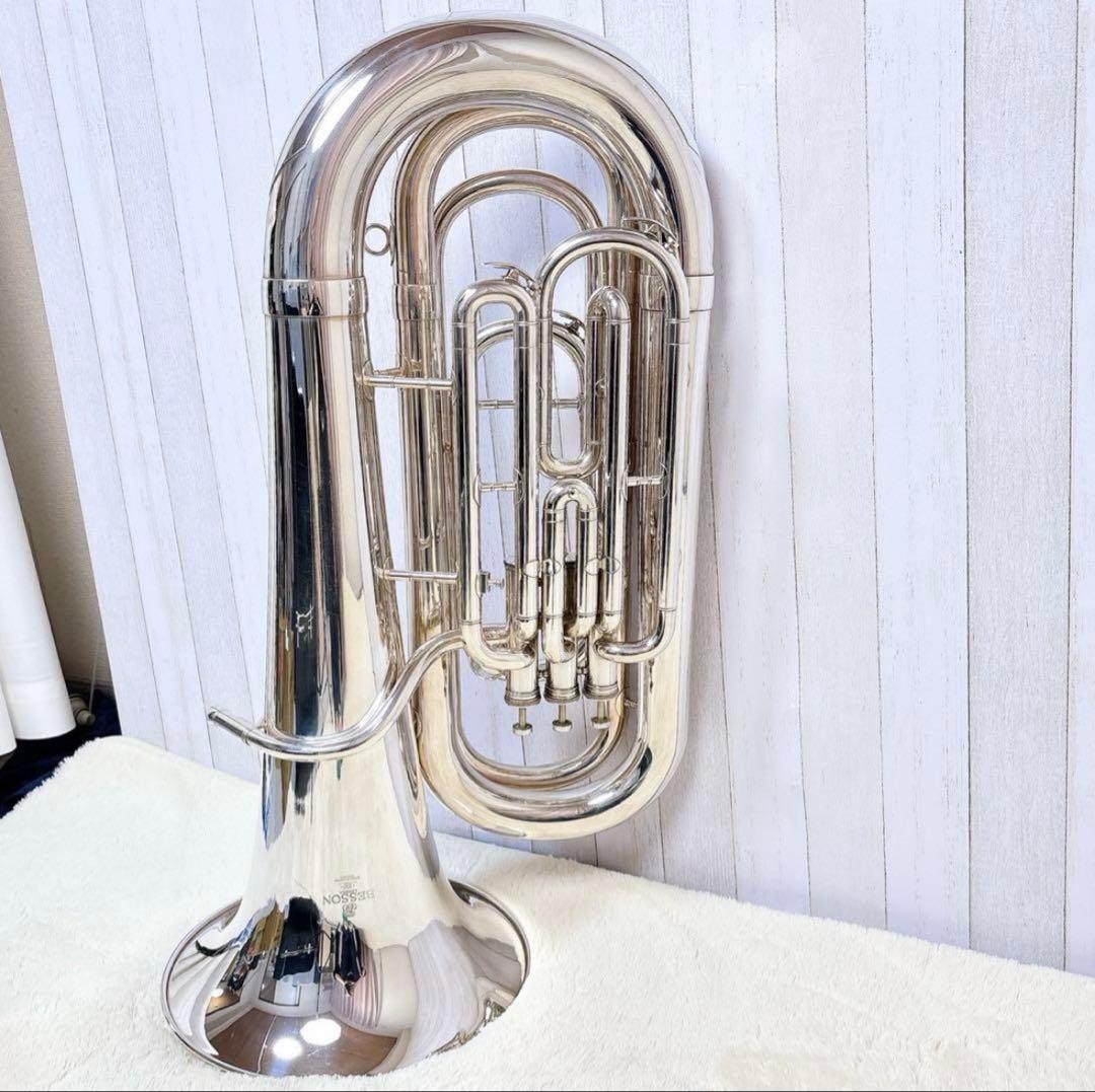 チューバB♭管　besson 700 787