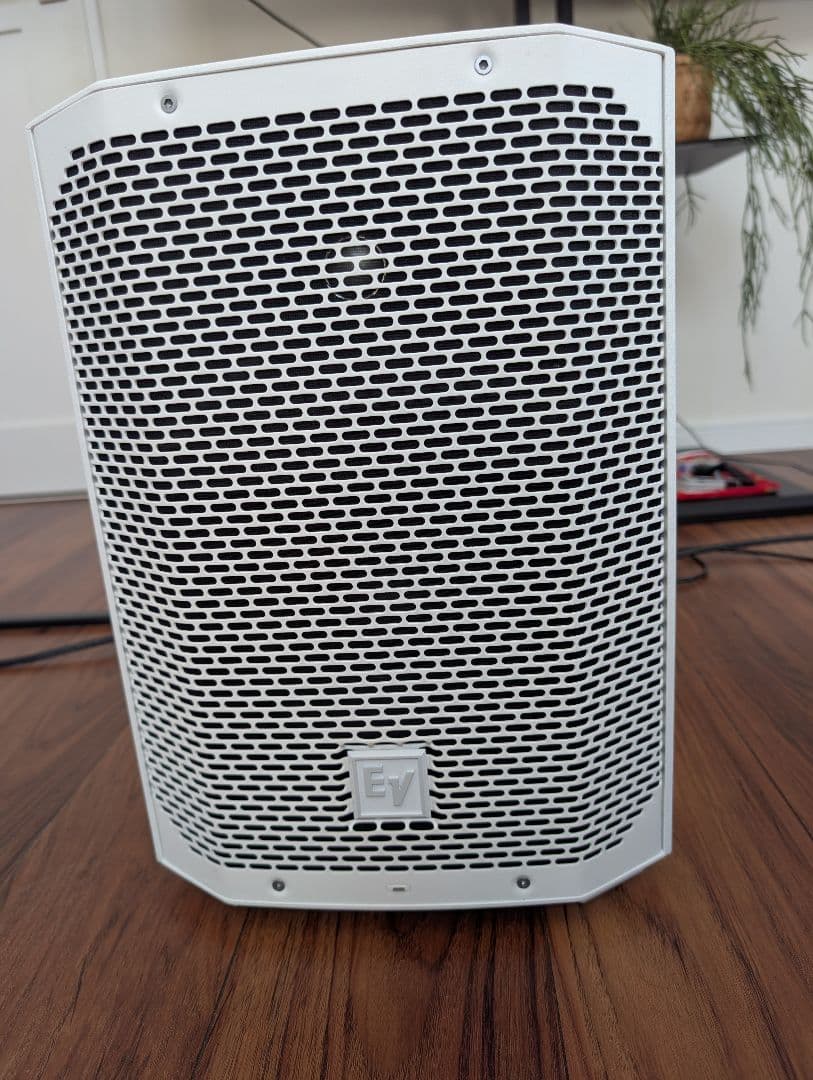 Electro-Voice EV Evers8　バック、純正バッテリー同梱