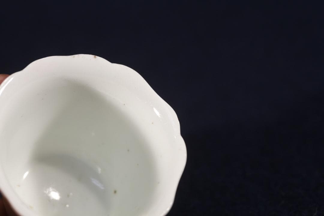 346　古伊万里白磁輪花型蕎麦猪口　江戸前期