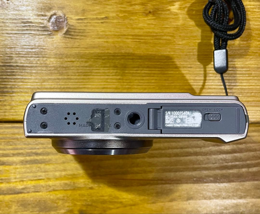 CASIO EXILIM 12.5倍ズーム デジタルカメラ