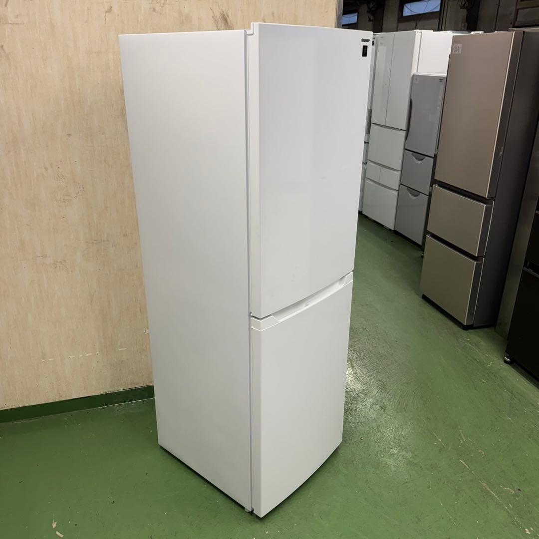640 極美品　モデルルーム展示品　2023年製　冷蔵庫　小型　大型　200L強