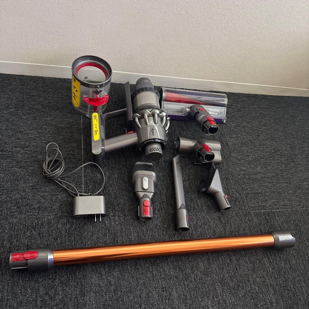 お値下げ　ダイソン　sv12 コードレスクリーナー　付属品多数　ジャンク品