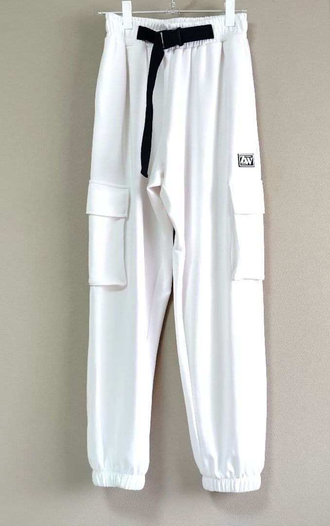 ZUMBA☆ 正規品☆ カーゴパンツ ☆白 ☆XS
