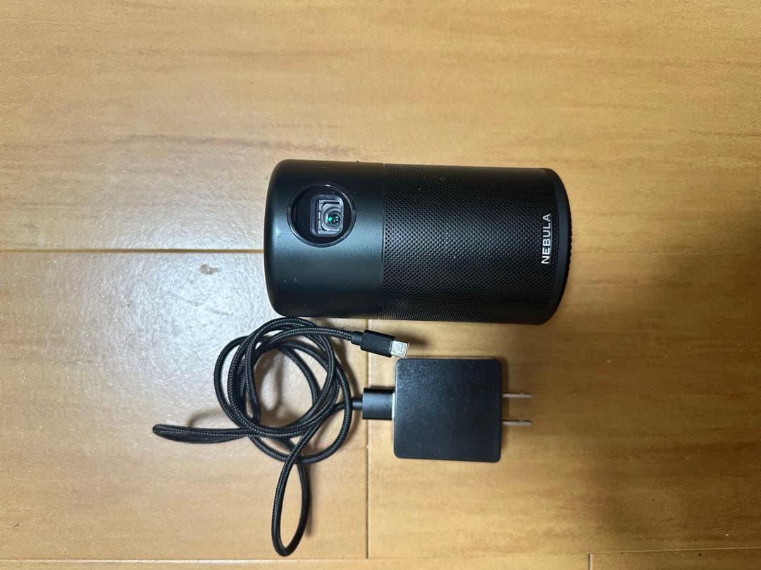 Nebula Capsule プロジェクター本体 充電器付き