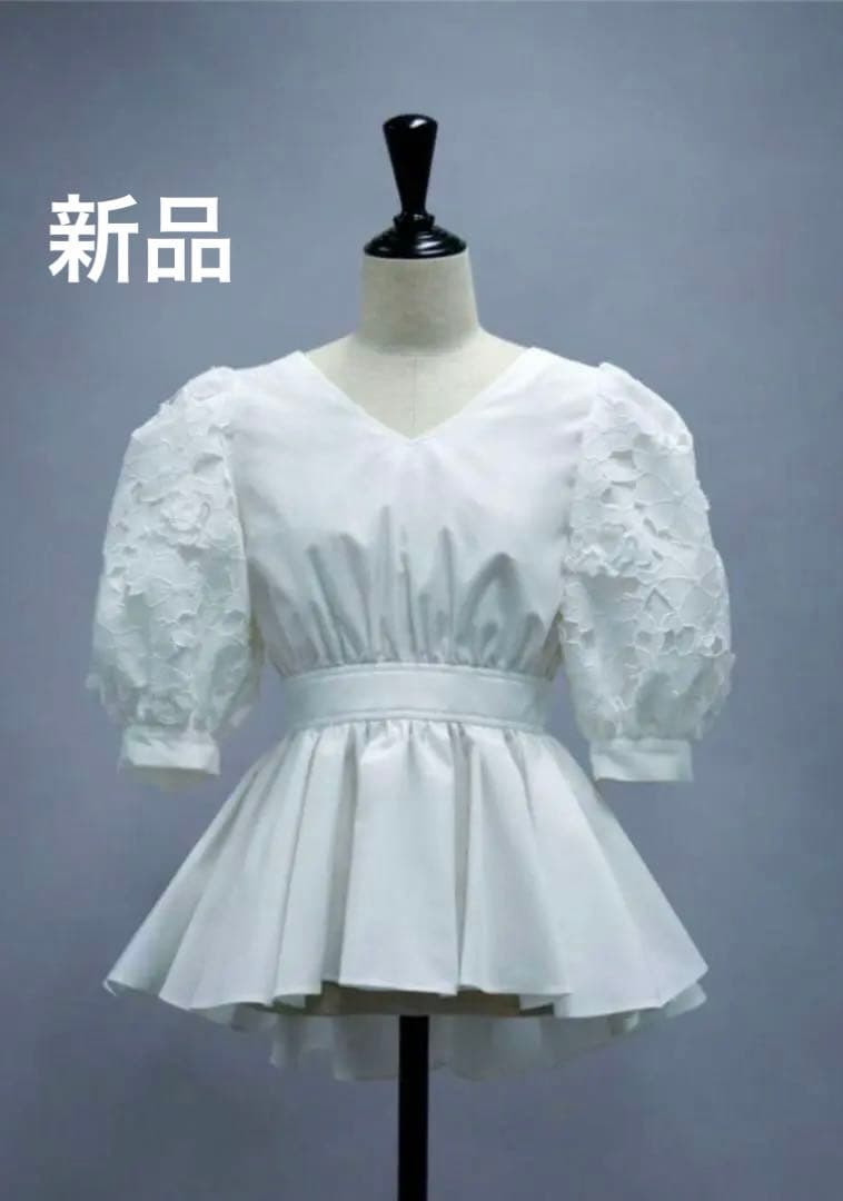 新品sheller スリーブフラワーペプラムトップス