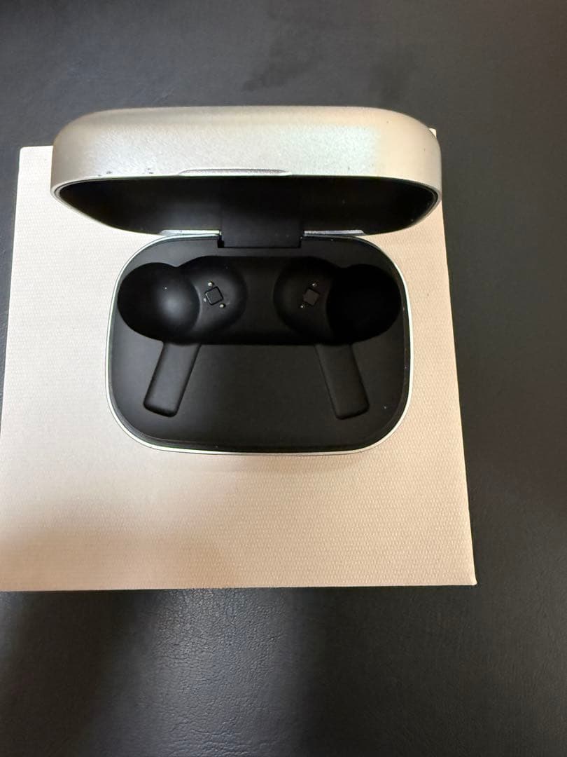 イヤホン Bang & Olufsen beoplay eleven