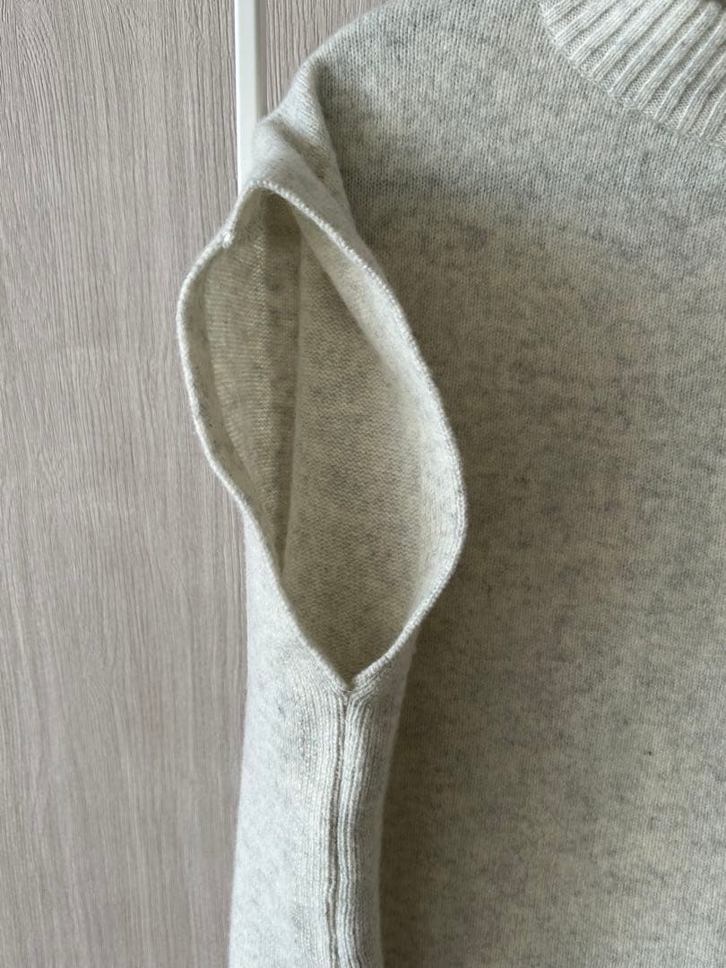 NARU ナル／タスマニアラムボックスニット／アイボリー／ウール100%／日本製