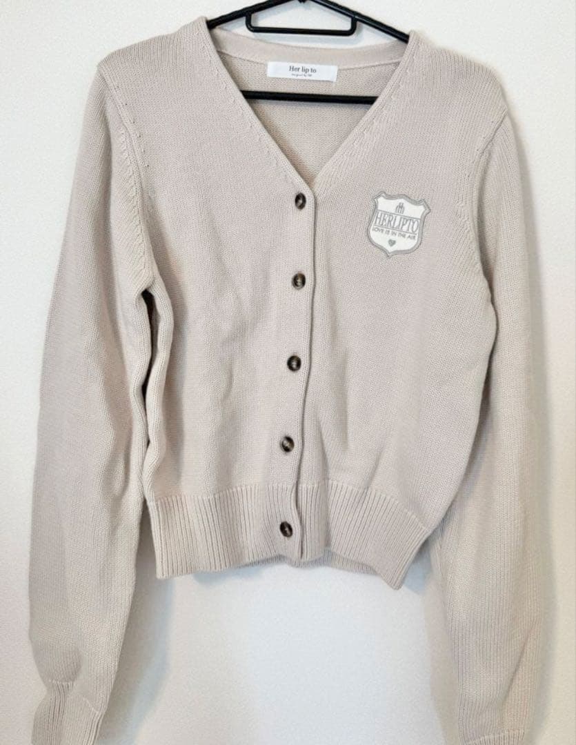 トップス herlipto Be Mine Emblem Knit Cardigan