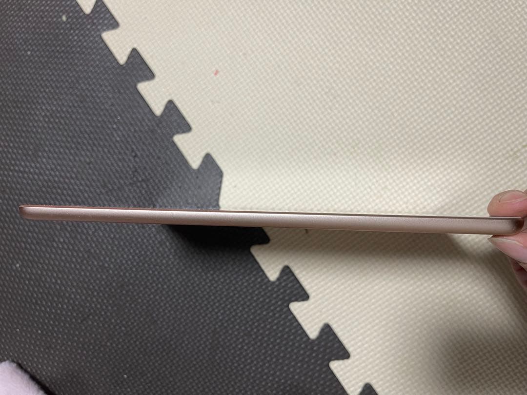 iPad 第６世代ゴールド 本体