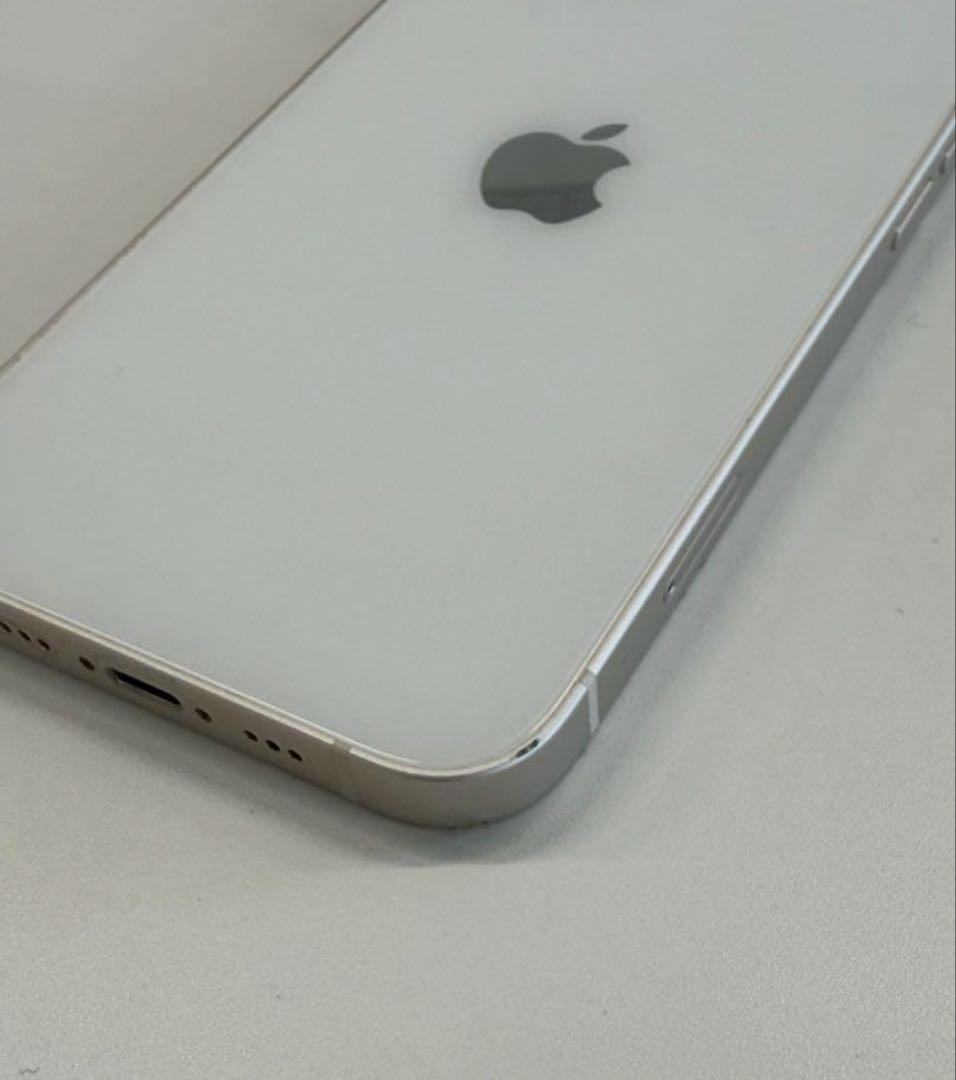 iPhone13 256GB スターライト SIMフリー 美品