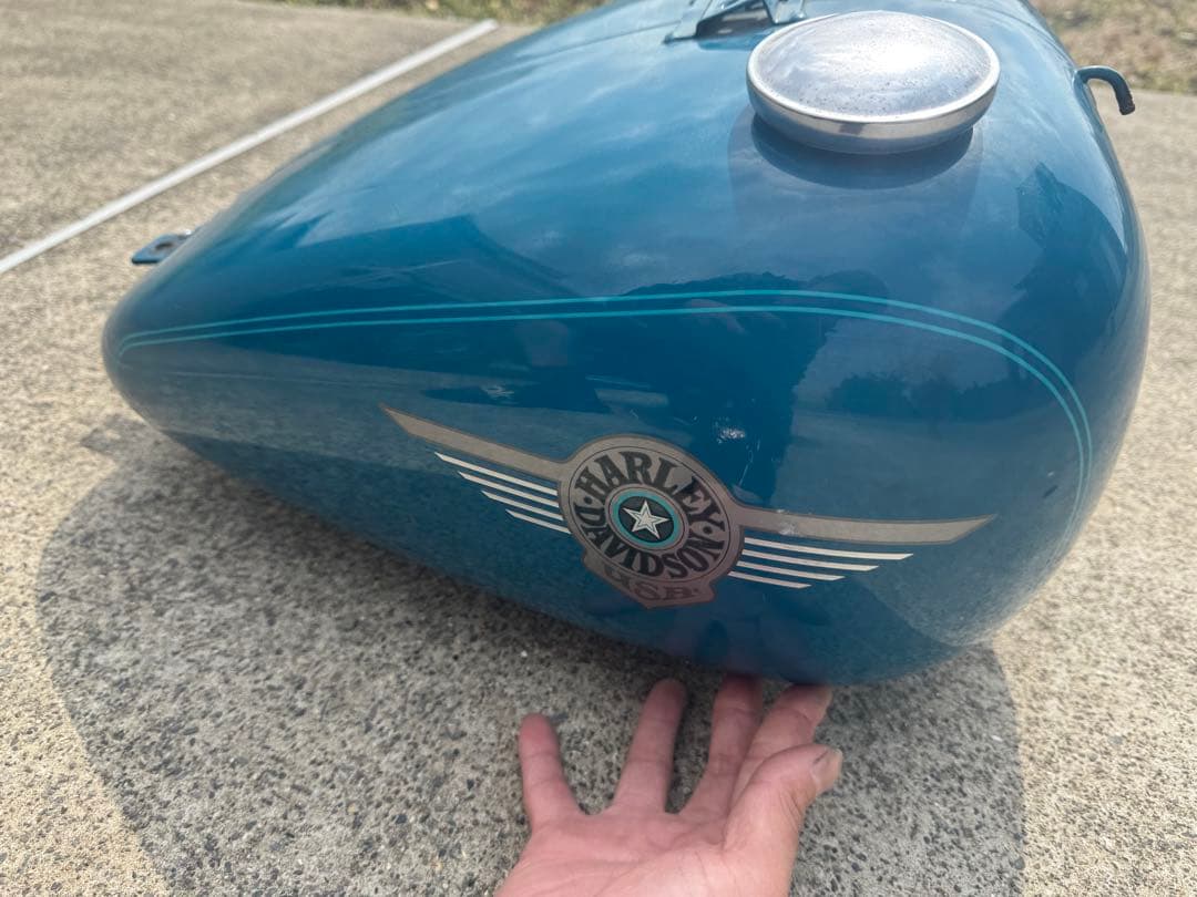 ハーレーダビッドソン flstf 2001 タンク