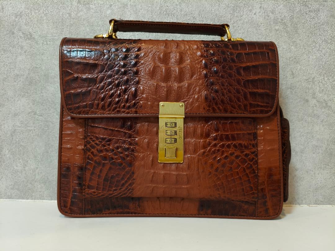 高級品　美品★アミエット amiiet 本革　クロコダイル　ハンドバッグ