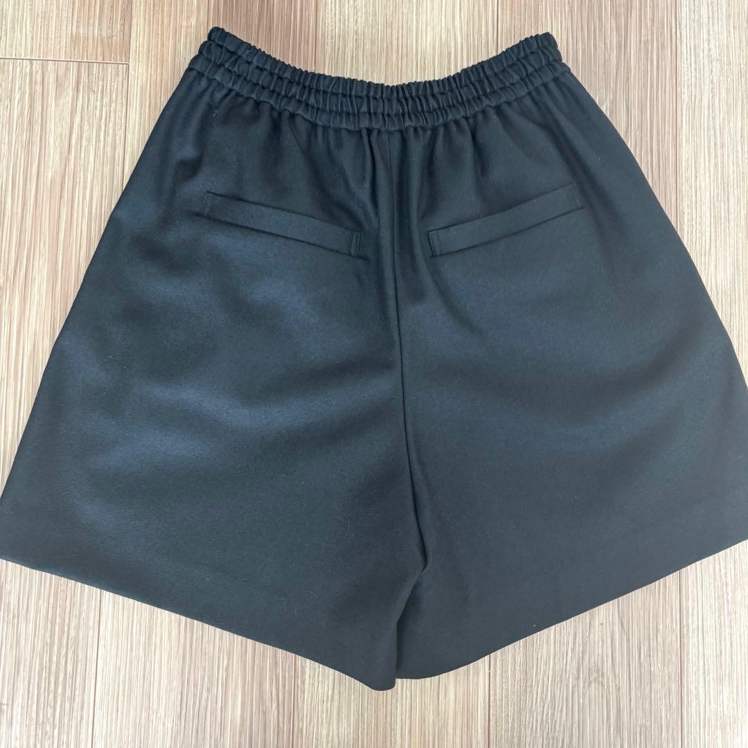 ウォッシャブルサキソニーウールショートパンツ　イエナ