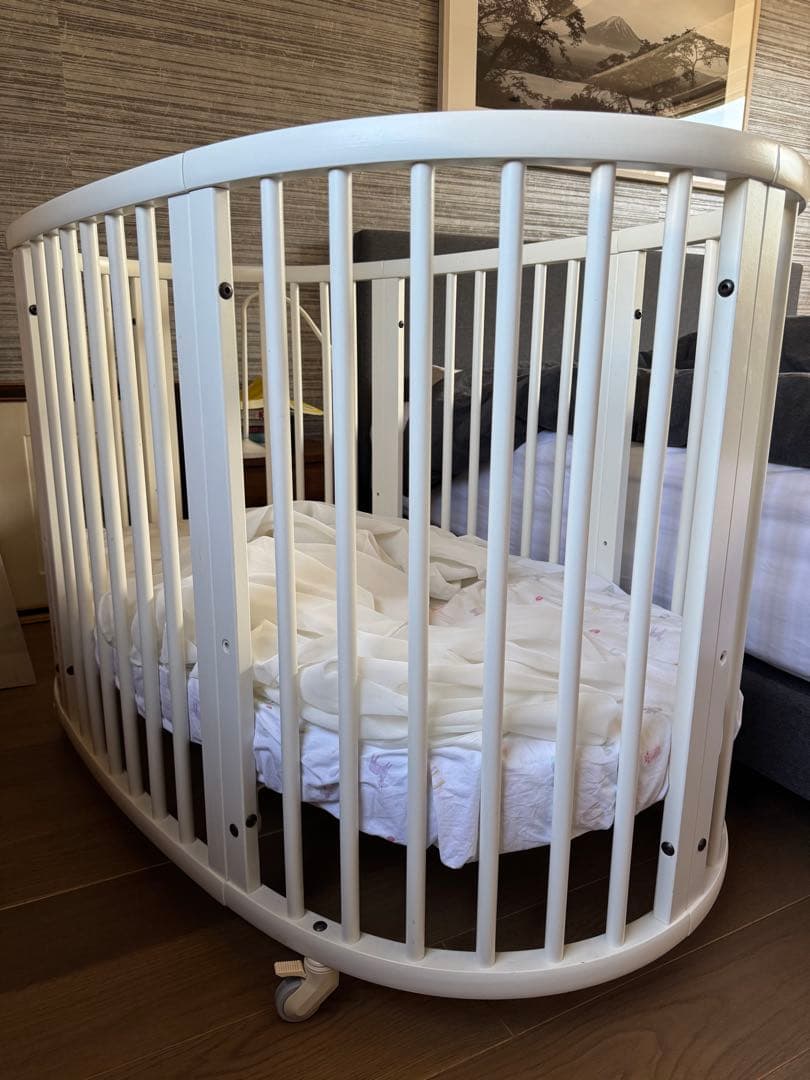 STOKKE sleepi 円形ベビーベッド ホワイト