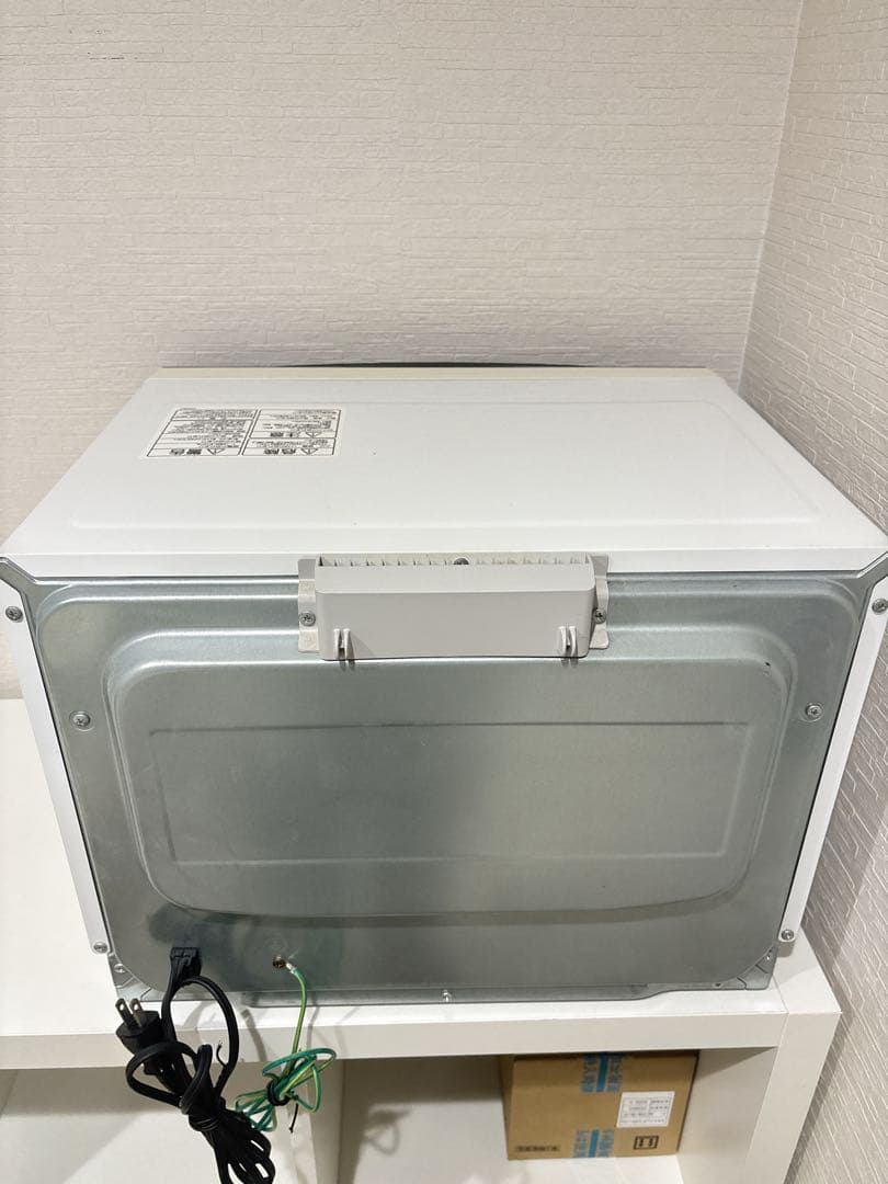 48.石窯オーブンレンジ　東芝　ER-ND7 角皿付き　ホワイト