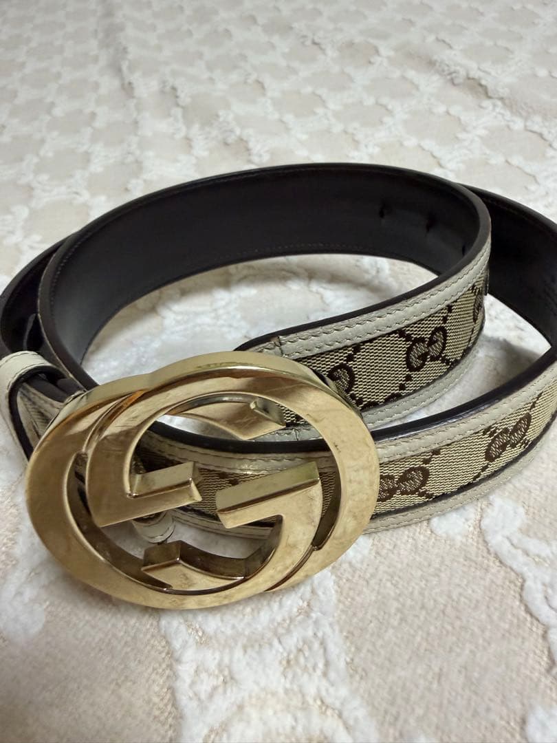 GUCCI ベージュレザーベルト ロゴバックル　85-34