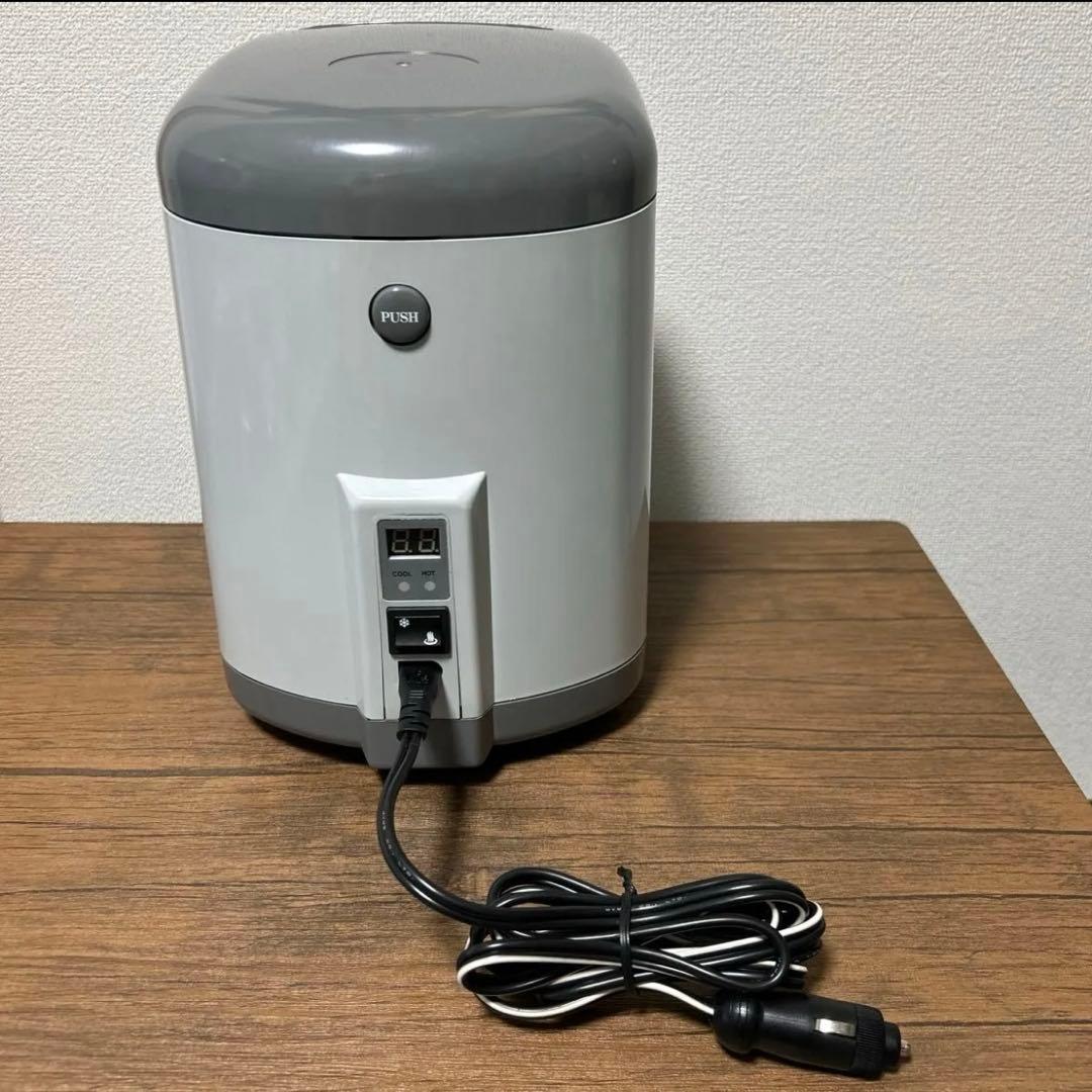 【お値引き中】車載用　小型冷蔵庫　保温庫　4.5L