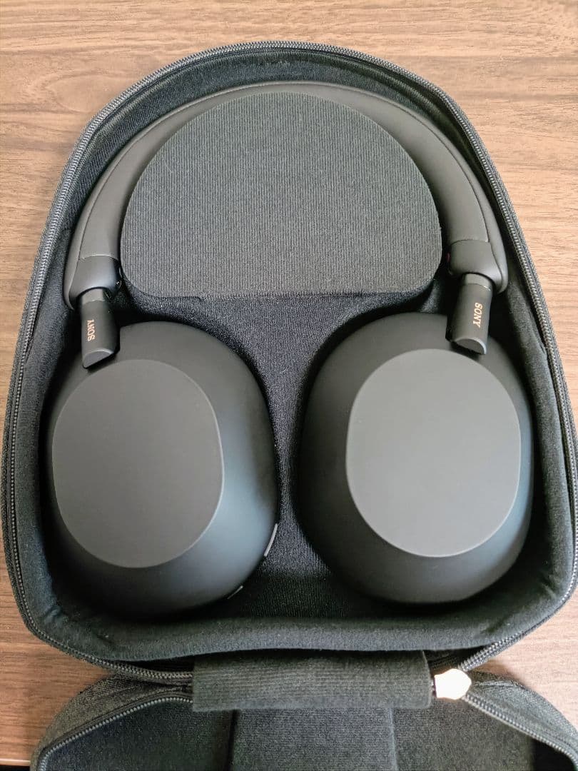 ソニー WH-1000XM5 ブラック